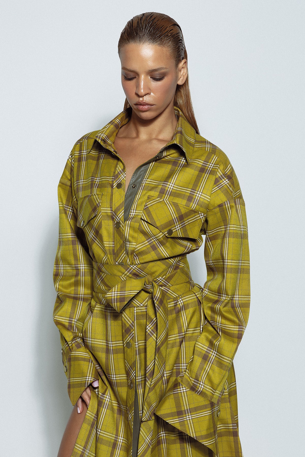 FRAME_MUSTARD / dress-shirt