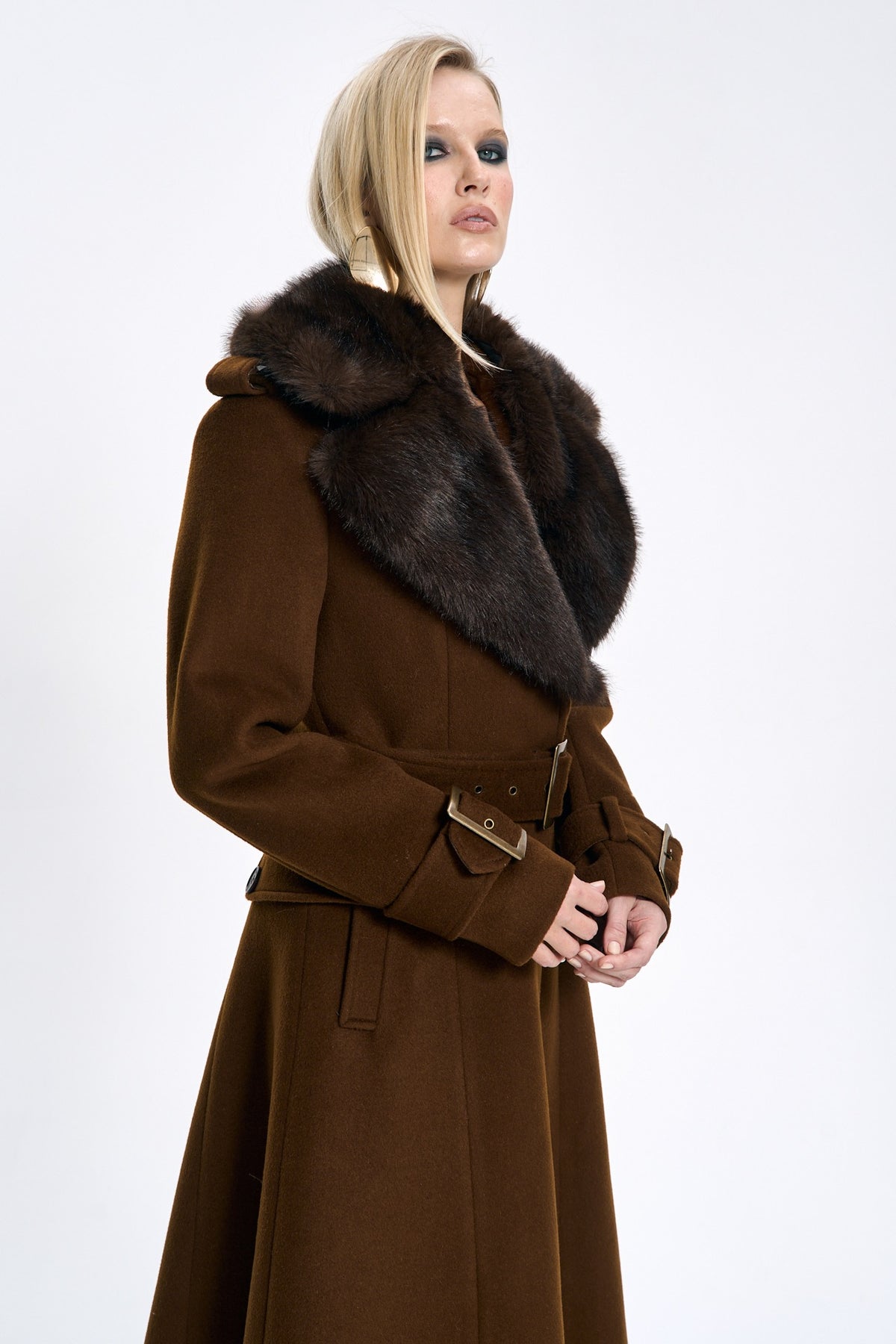 GREED / coat