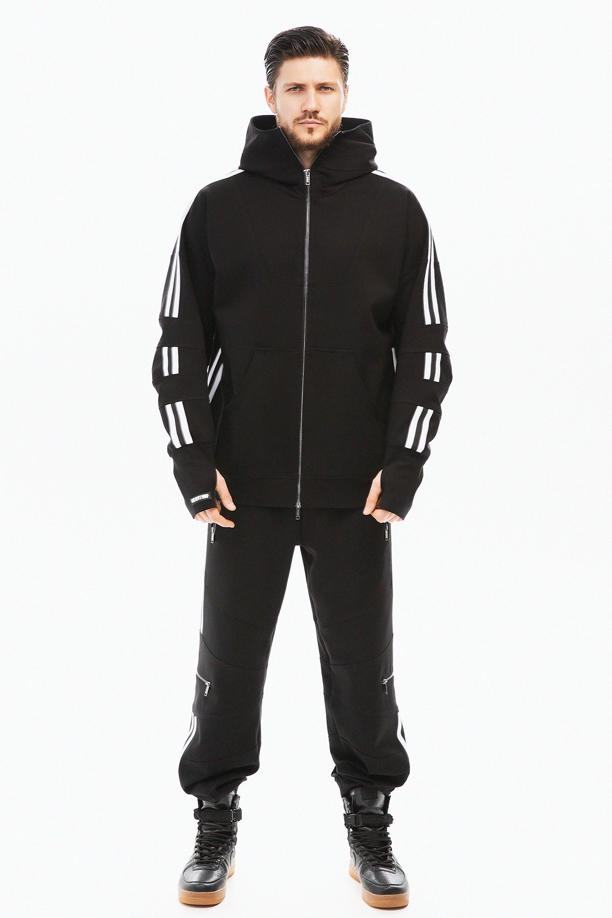TITANIUM_M_B / sweatshirt