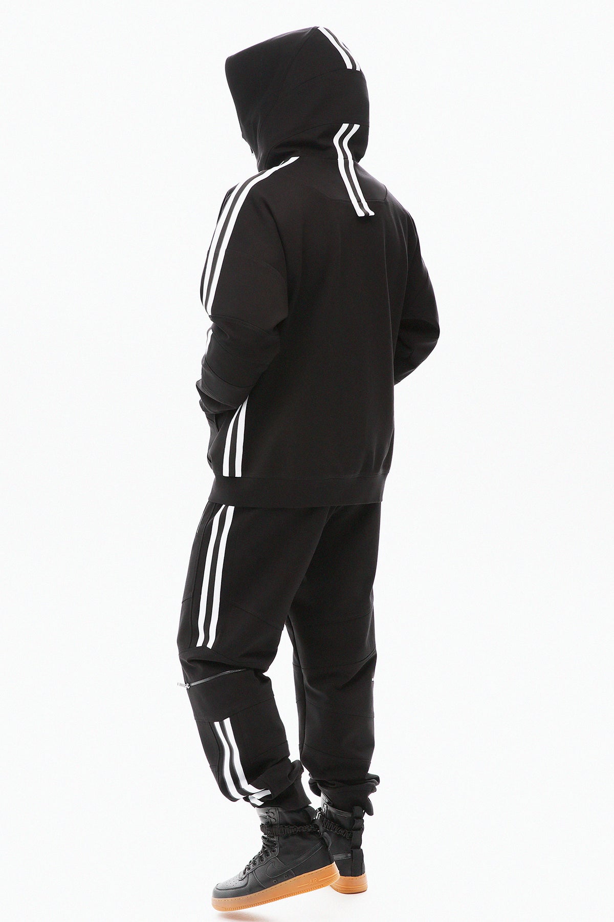 TITANIUM_M_B / sweatshirt