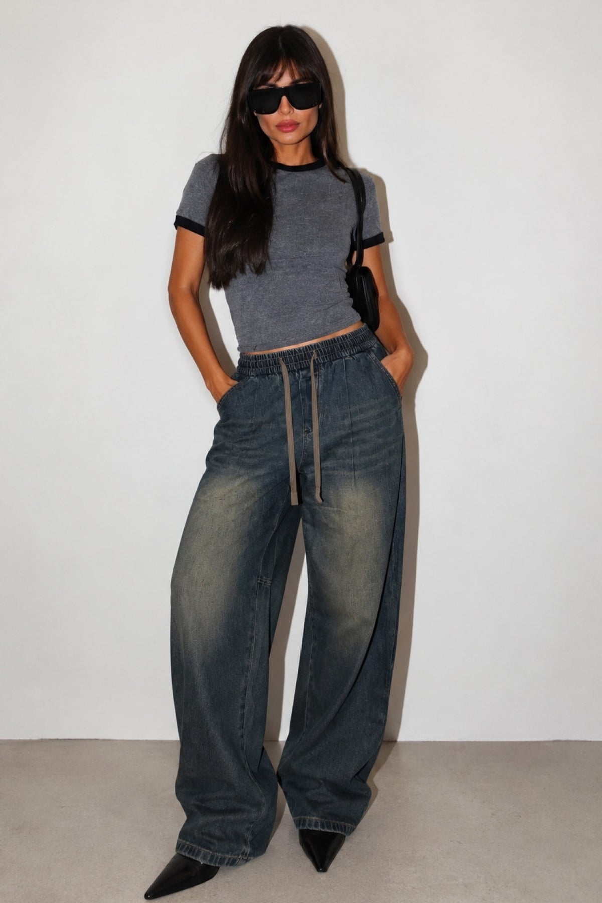 INDIGO / jeans