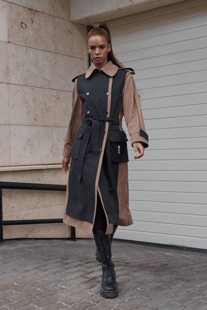 COSMOPOLITAN / trench coat