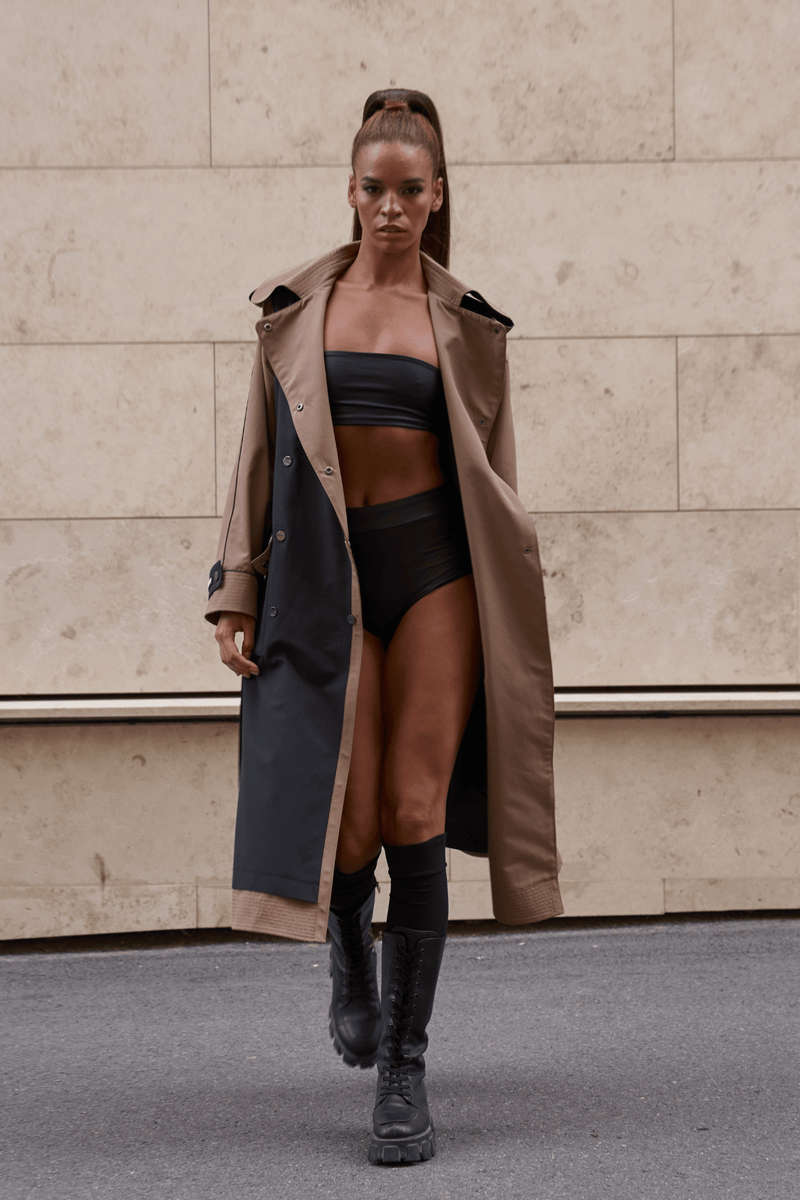 COSMOPOLITAN / trench coat